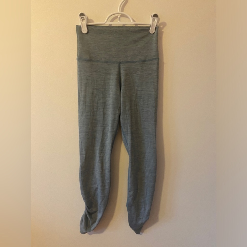 Nike Yoga Women's 7/8 Ruched Dri-Fit Leggings Size Small